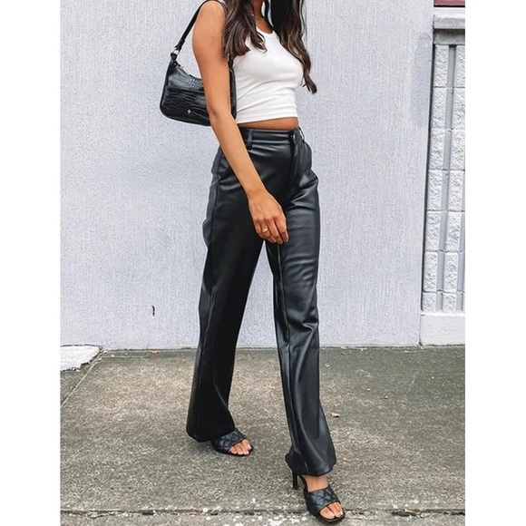 High Waist Wide Leg Leather Pants - Picture 3 of 11